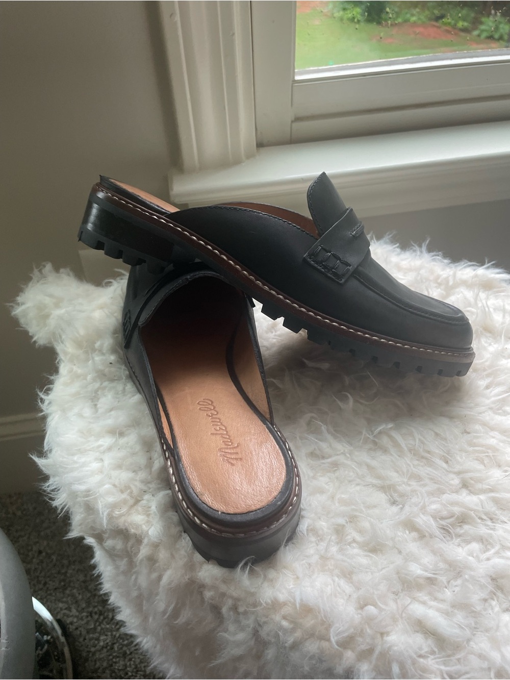 Madewell Woman’s Leather Loafers Mule in Sz 7.5 in gently used condition - Picture 4 of 7